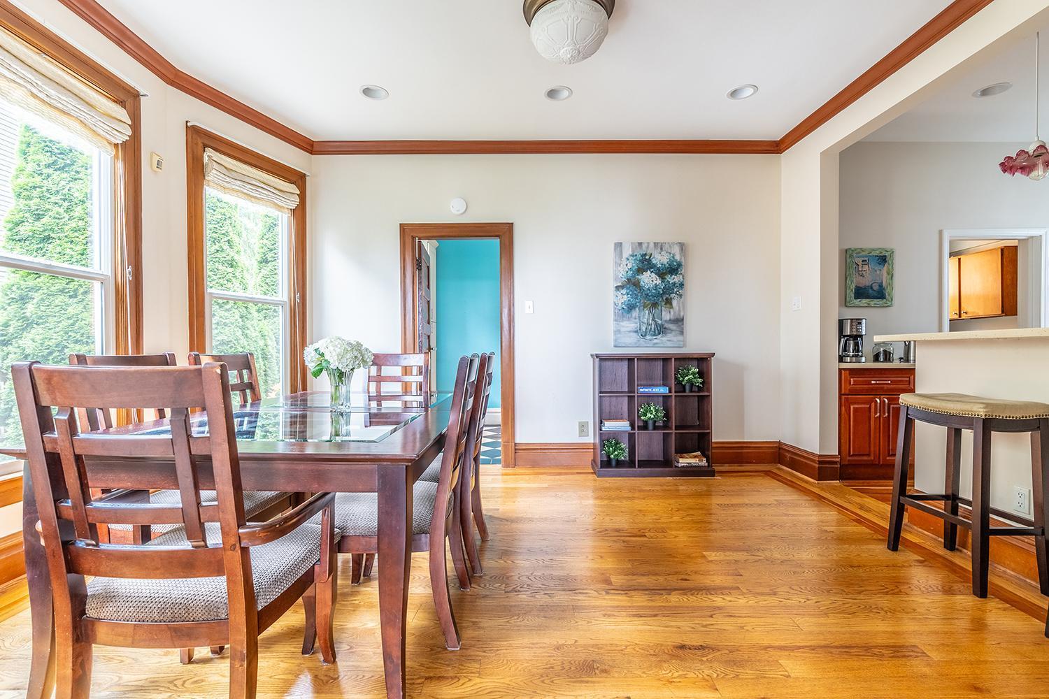 Charming Capitol Hill Craftsman Villa Seattle Exterior photo