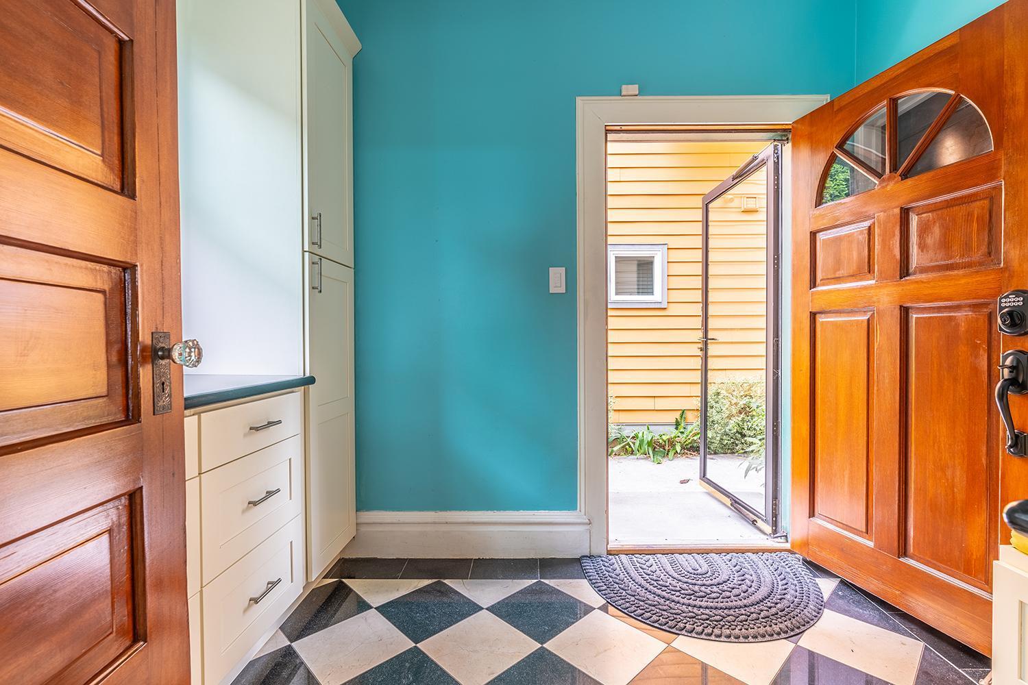 Charming Capitol Hill Craftsman Villa Seattle Exterior photo