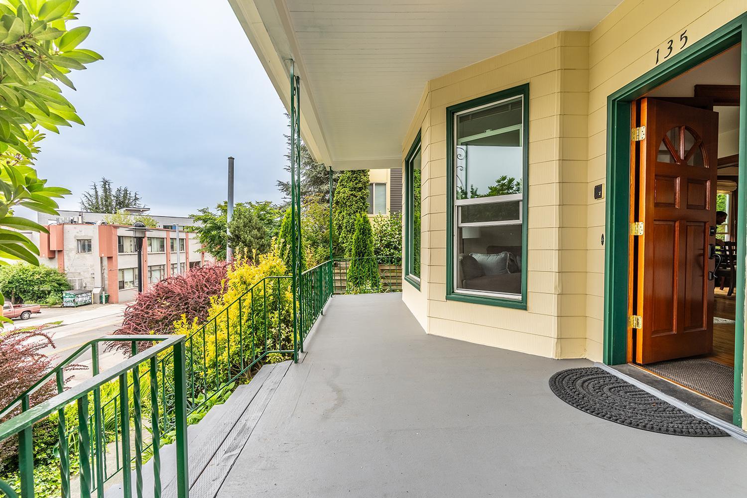 Charming Capitol Hill Craftsman Villa Seattle Exterior photo